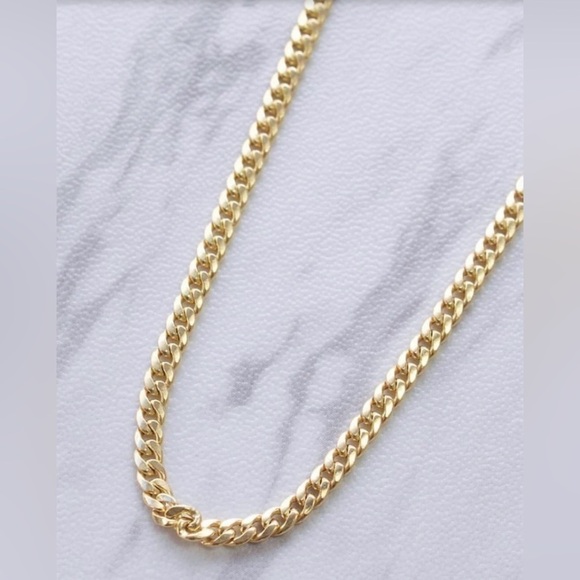 Gold Cuban Link Chain - Picture 5 of 7
